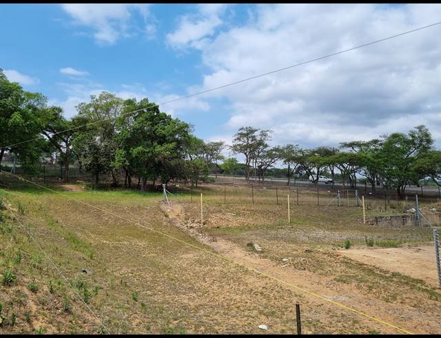 10,000M² VACANT LAND TO LET IN ROCKY DRIFT